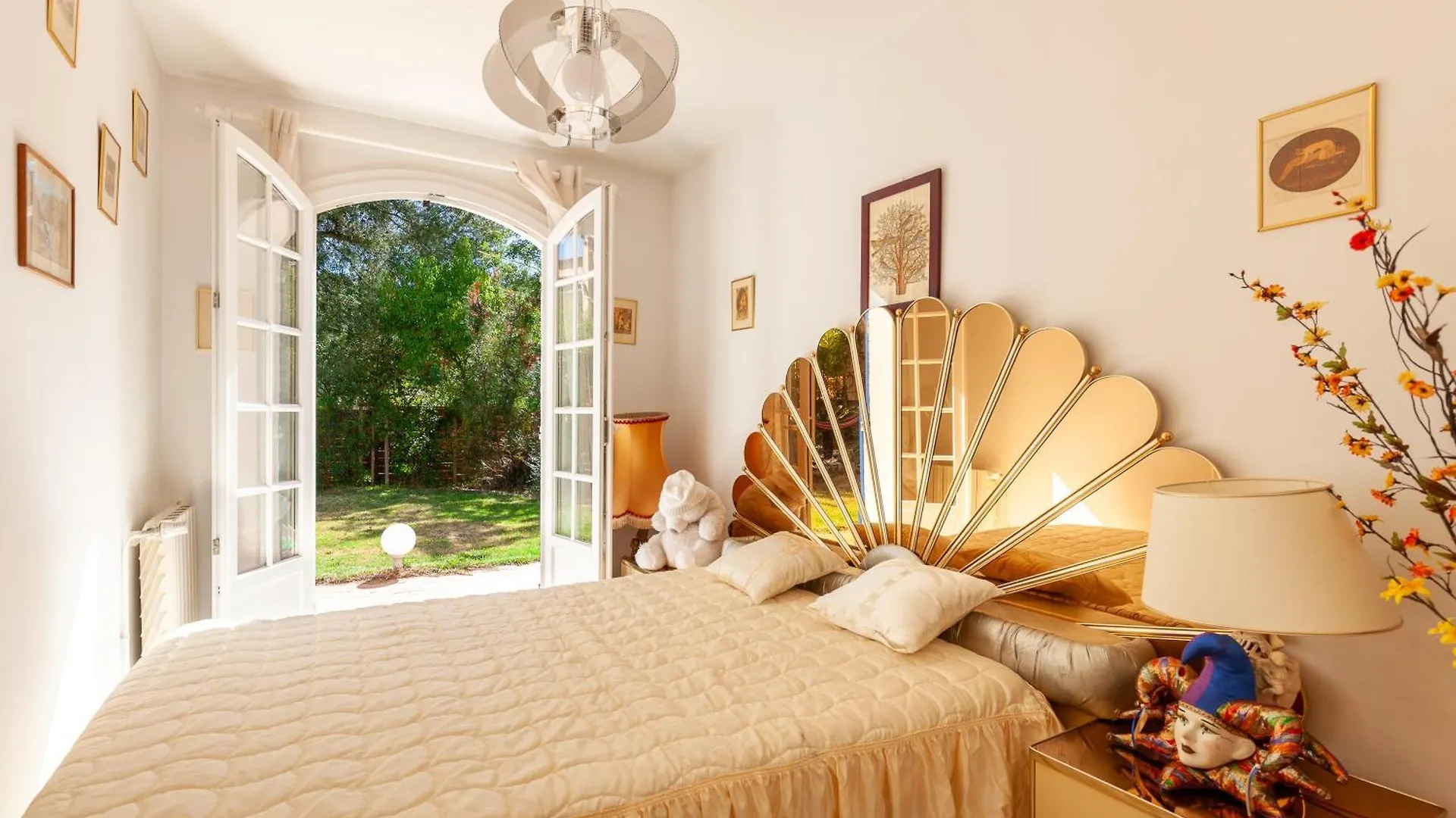 Villa Familidy Bandol 0*,  Francie